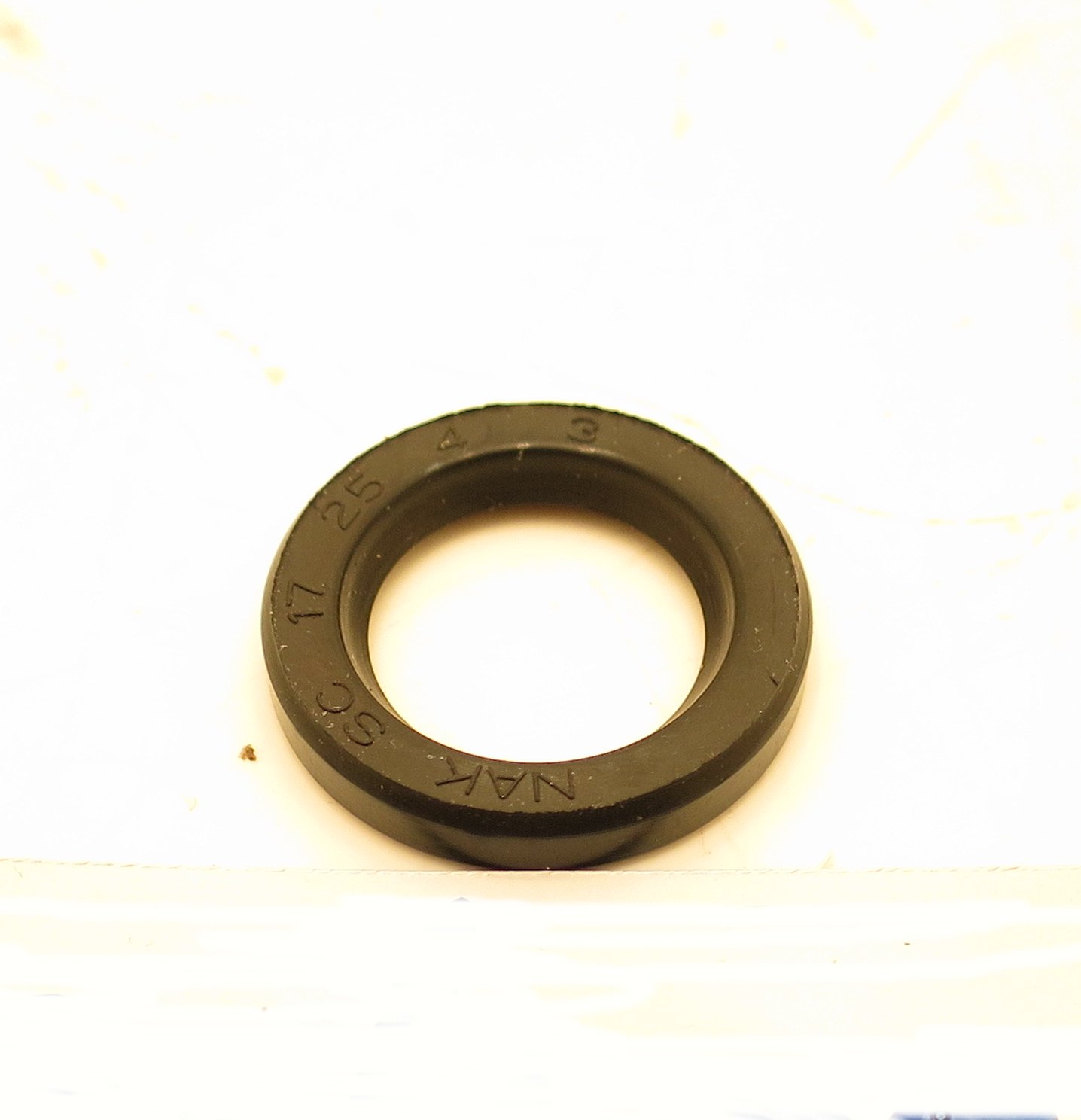 SHAFT SEAL 17 X 25 X 4 White House Products, Ltd