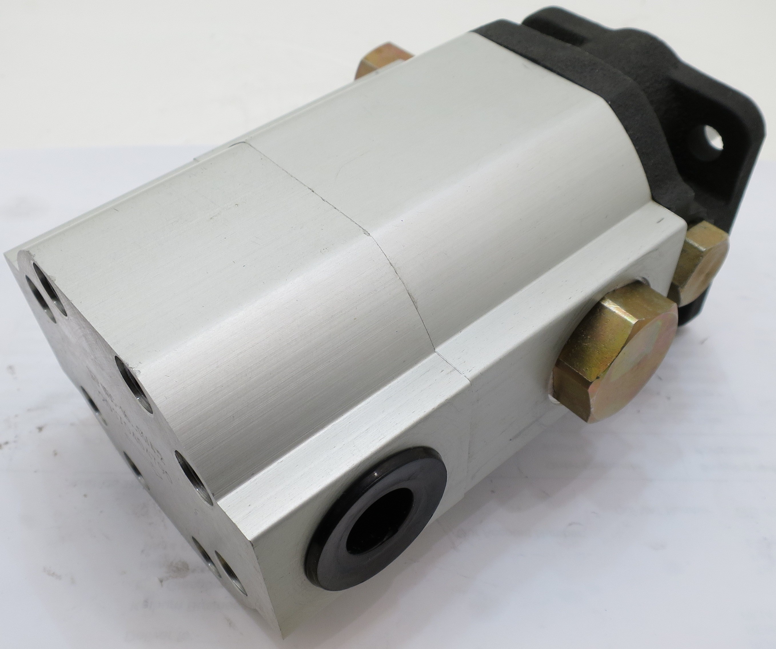 Hi low deals hydraulic pump