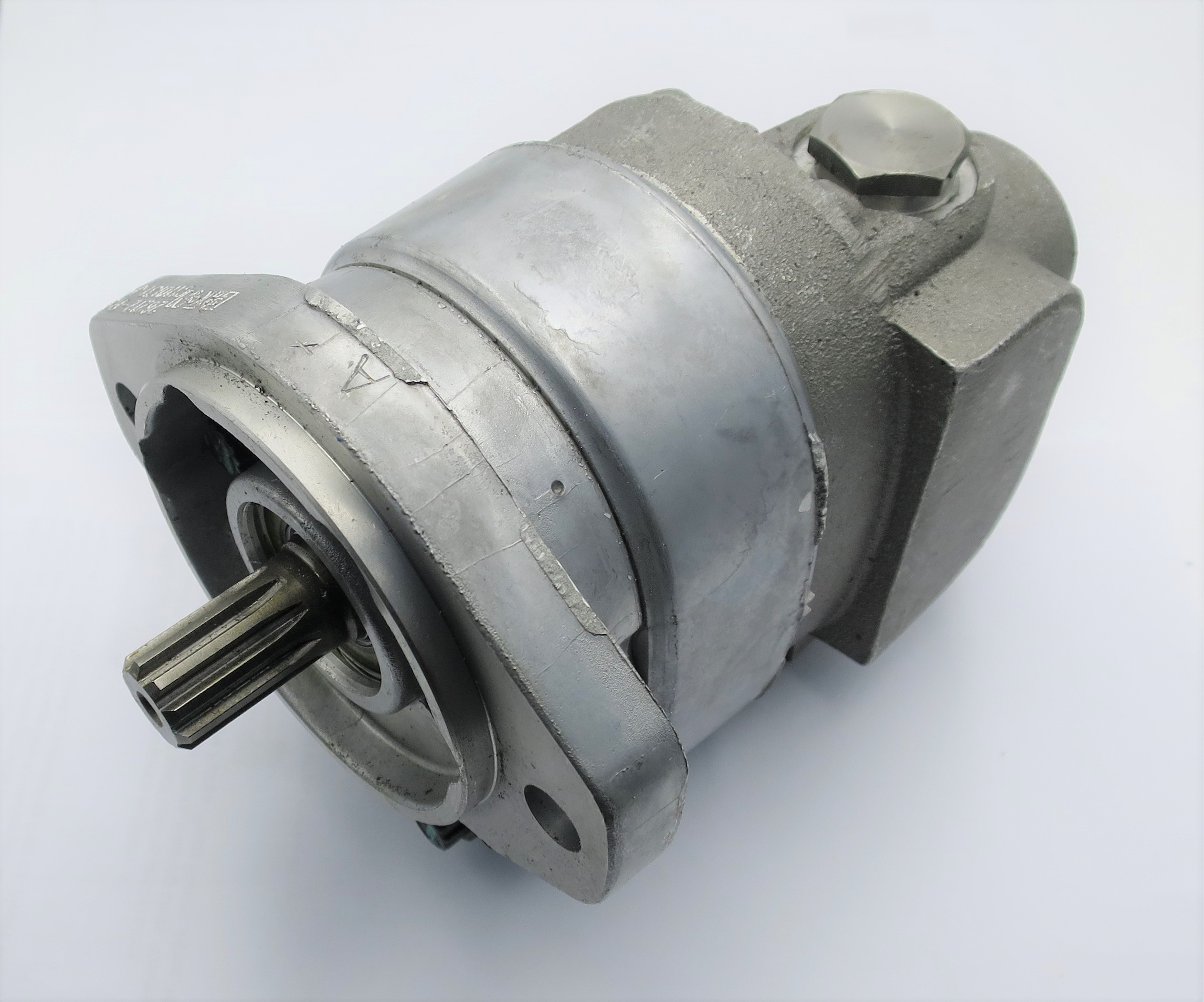 5C1/26212RAE CESSNA HYDRAULIC GEAR PUMP 26212RAE White House Products, Ltd