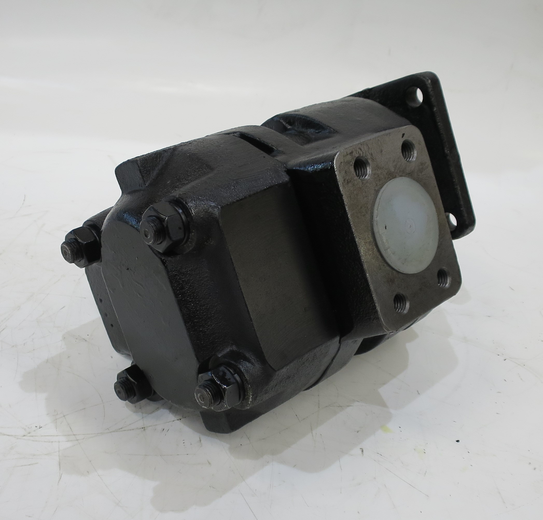 HYDRAULIC PUMP N091C White House Products, Ltd