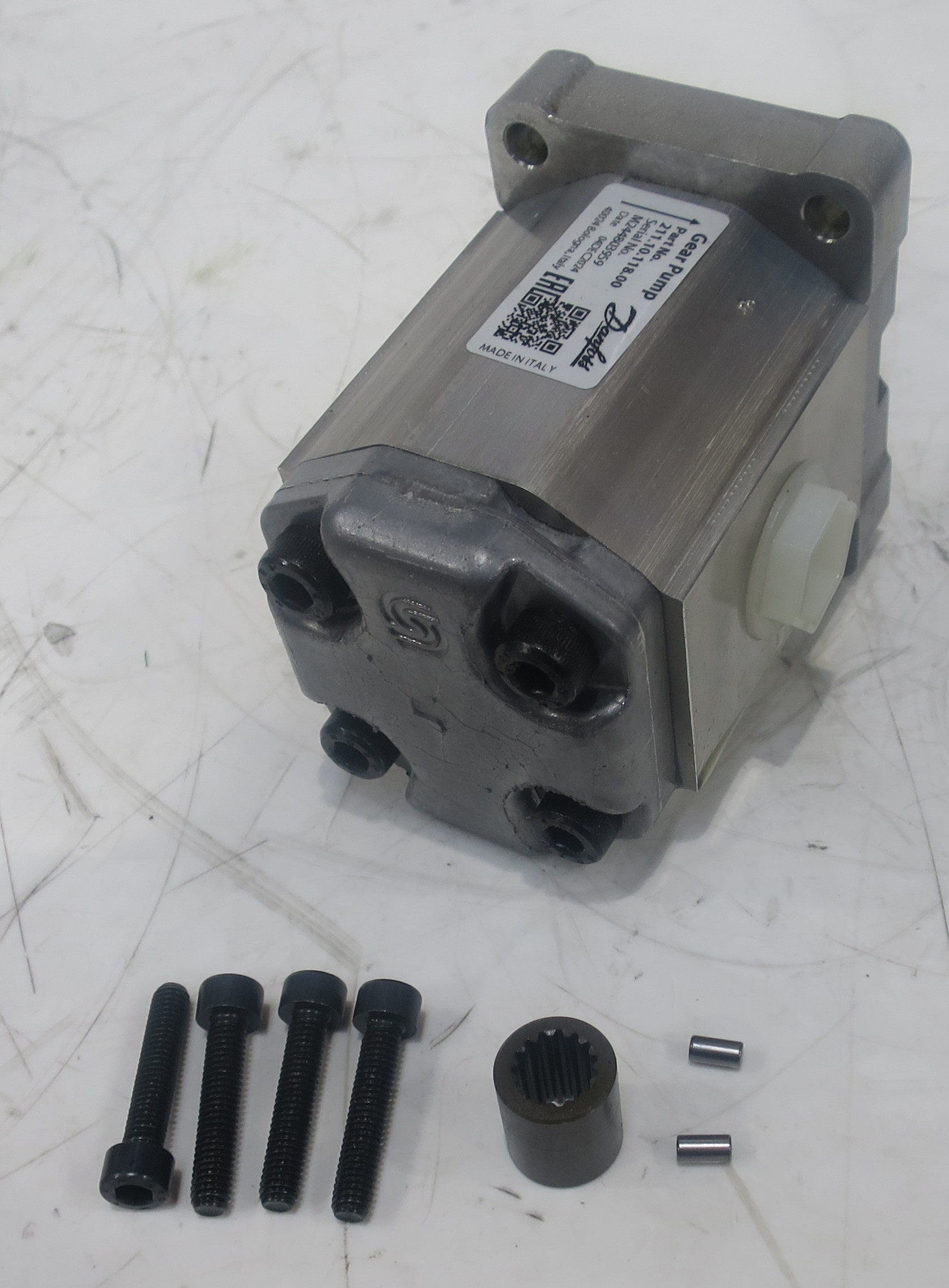 5S1/32761DAN - Danfoss Rear Section pump - White House Products, Ltd
