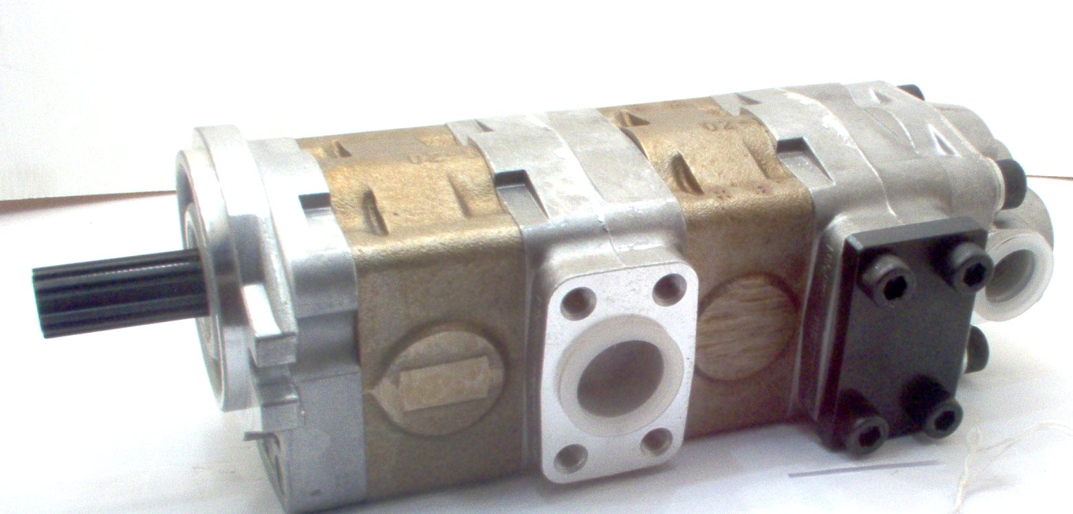 5S3/47540TOY - STYA32.27.7J9H9-L379 TRIPLE - White House Products, Ltd