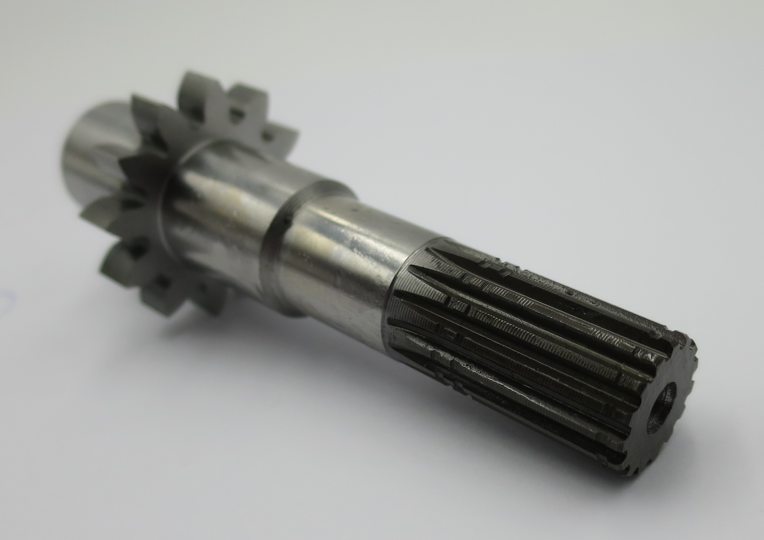 s12-4cc-5-8-15-x-33-5mm-sae-spline-white-house-products-ltd