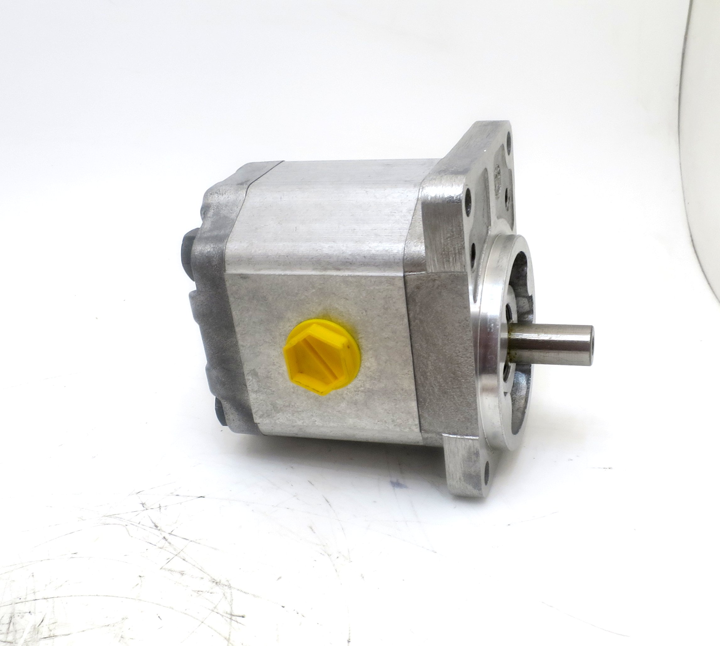 SNM/11LPBOB - SNM2 11L PBOB HYDRAULIC GEAR PUMP - White House Products, Ltd