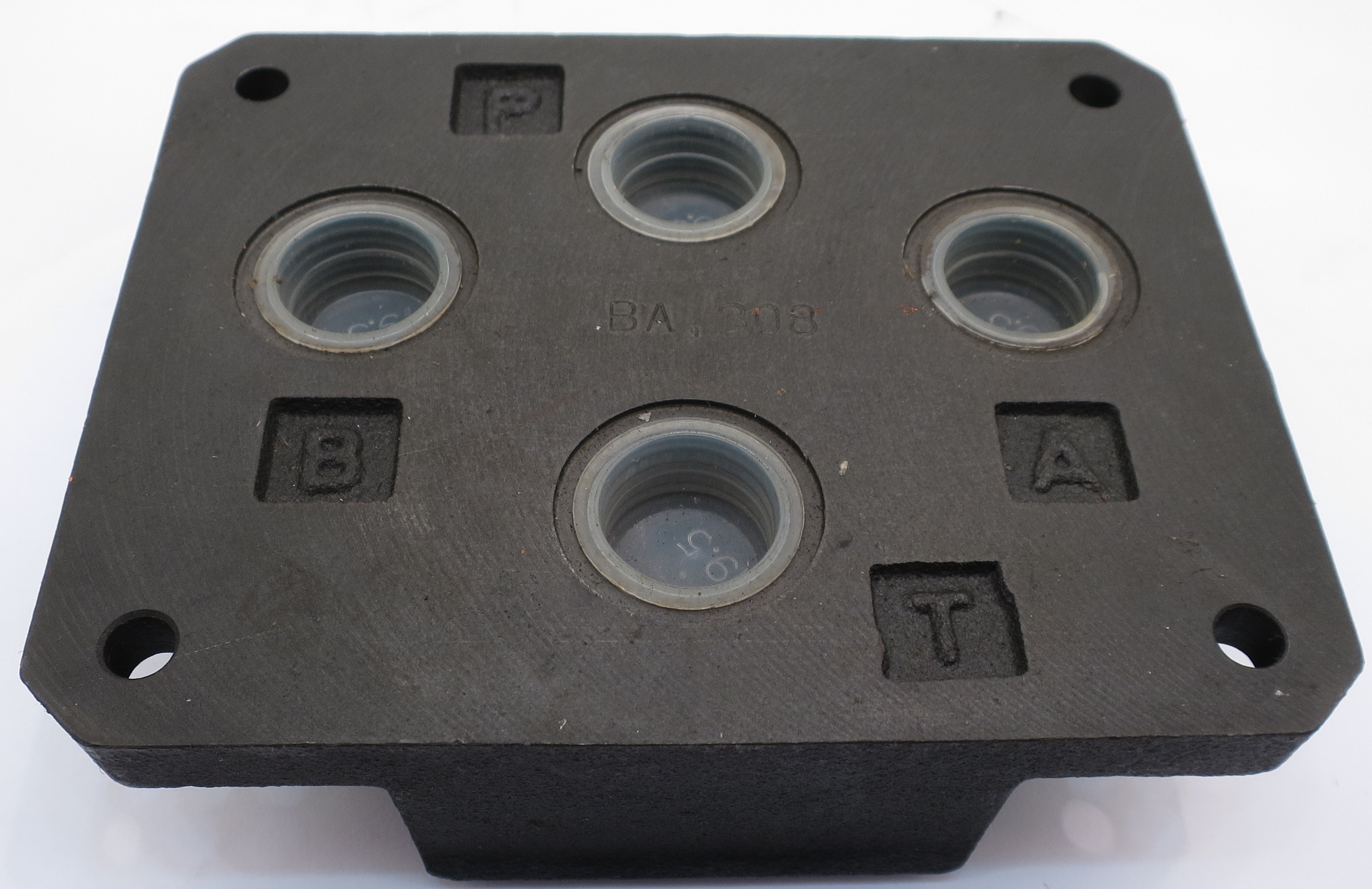 VSC5MS1 - CETOP 5 BASE PORT SUB PLATE - White House Products, Ltd