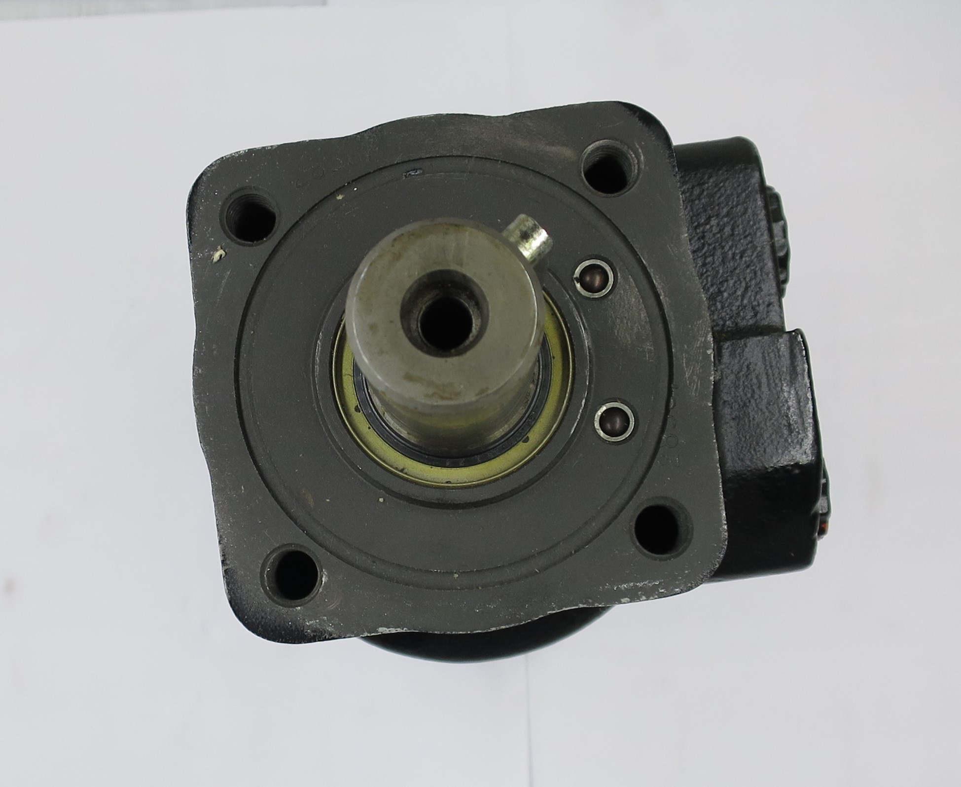 WWR400F3110AAAAA - WHITE 400CC/REV 1'' SHAFT 4 BOLT - White House ...