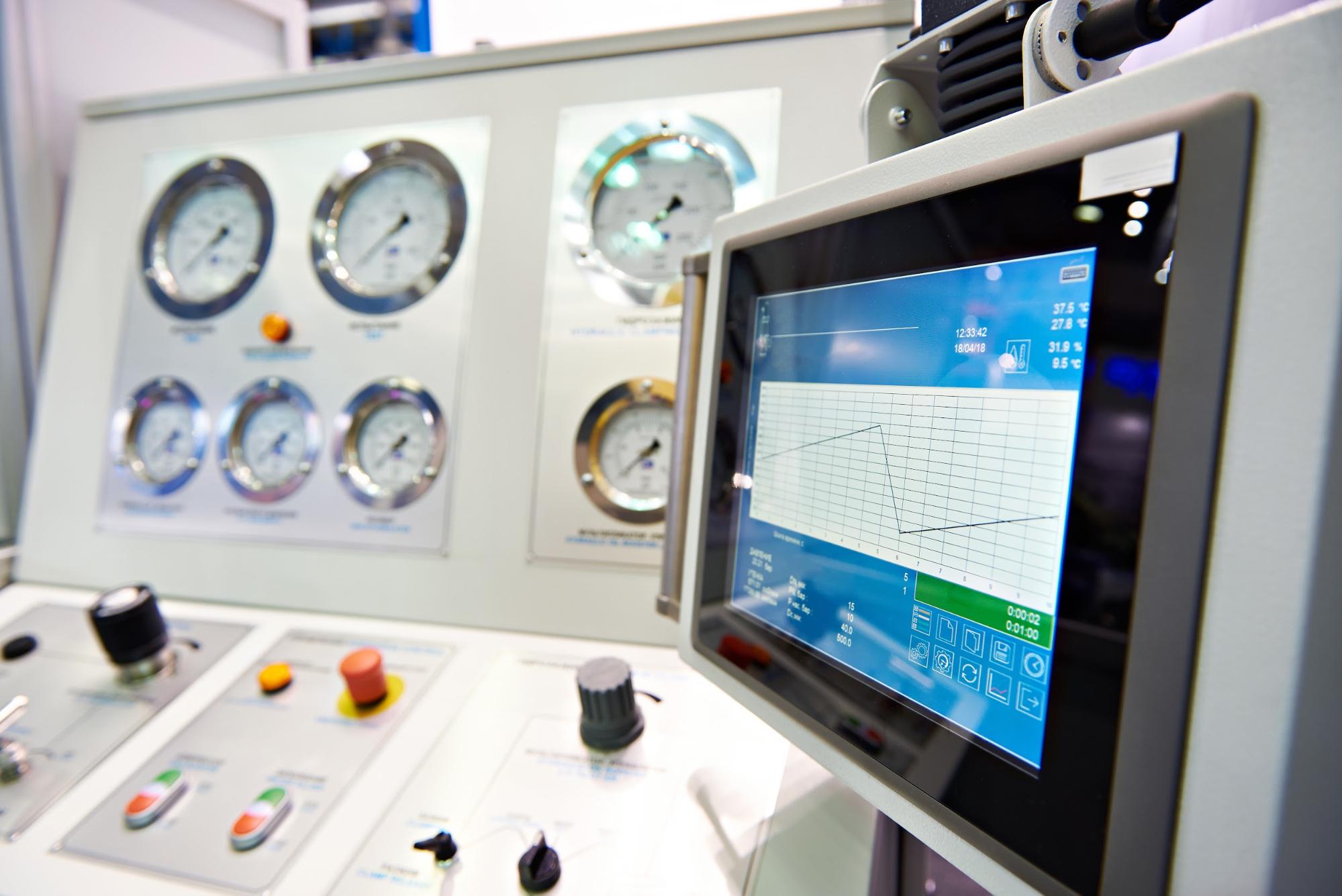 Test bench for the tightness of valves for the oil and gas industry Test bench for the tightness of valves for the oil and gas industry
